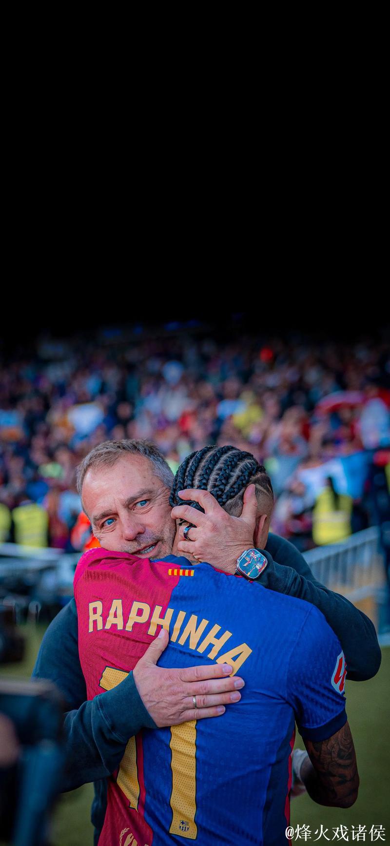 拉菲尼亚向身边人透露:未助巴萨夺欧冠不考虑离队 拉菲尼亚向身边人透露:未助巴萨夺欧冠不考虑离队